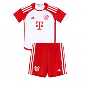 Bayern Munich babykläder Hemmatröja barn 2023-24 Korta ärmar (+ Korta byxor)